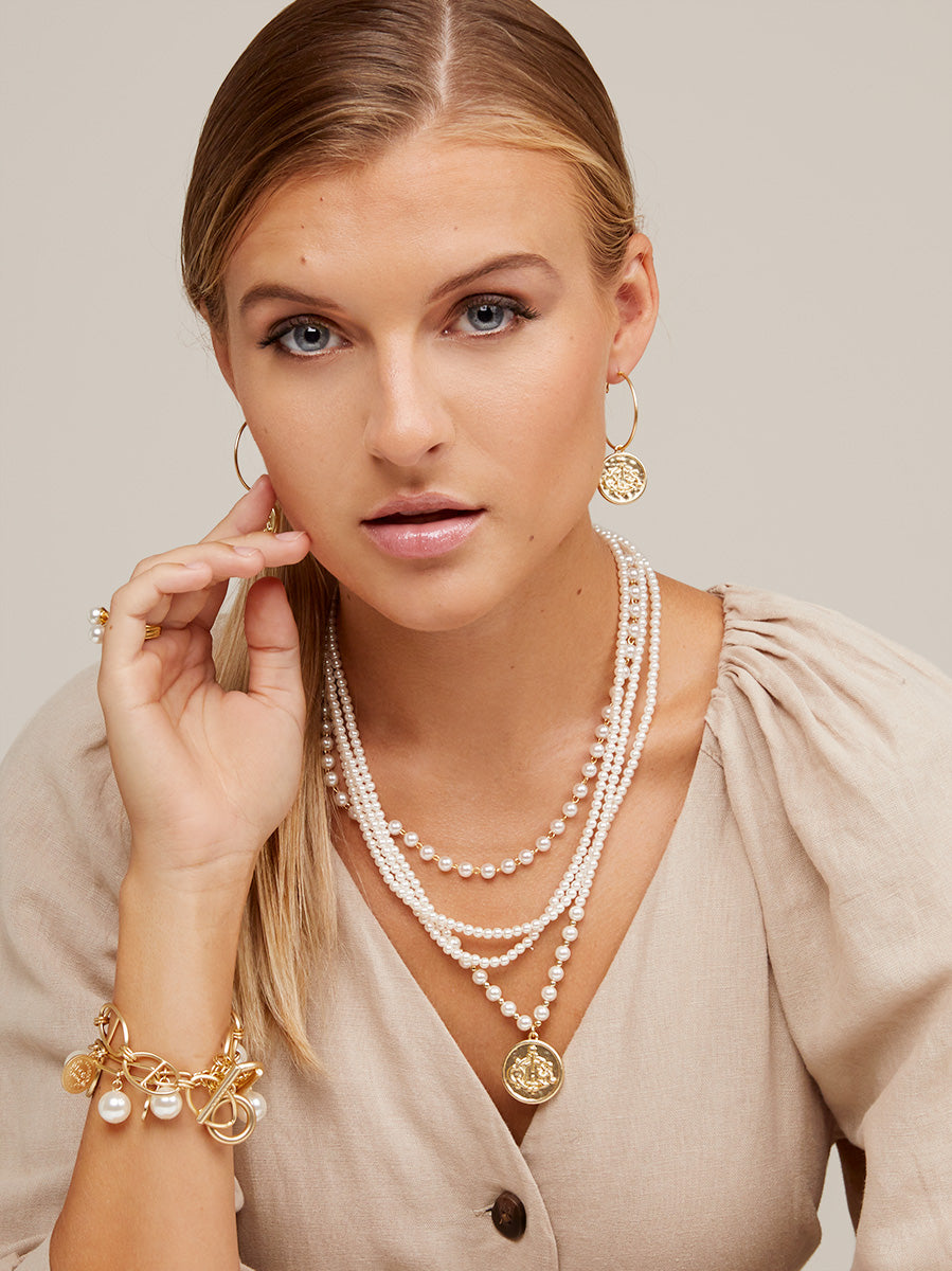 Pearl Necklace With Coin Pendant