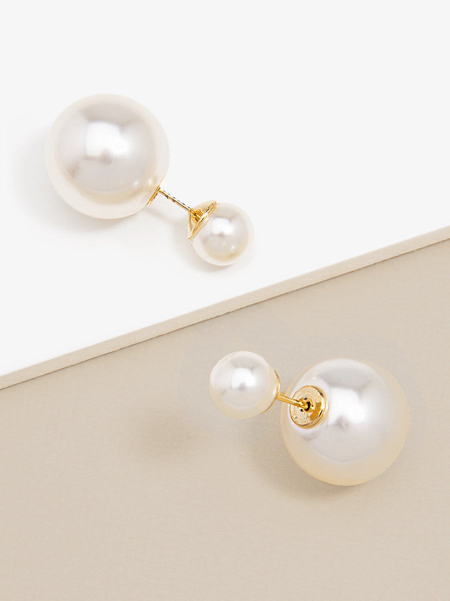 Double pearl stud earring
